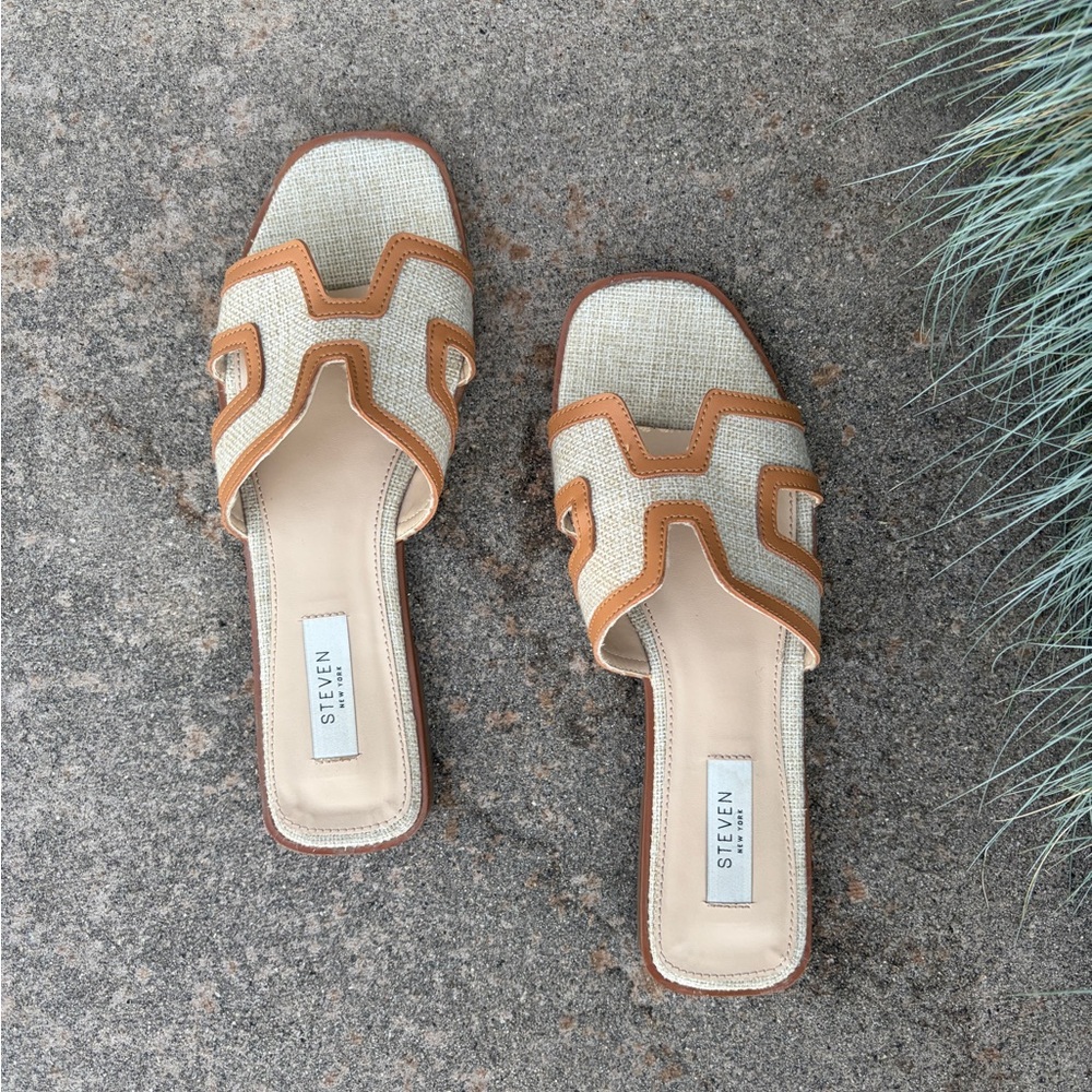 Steven By Steve Madden Hunnie Contrast Trim Flat Sandals Cognac slip on leather